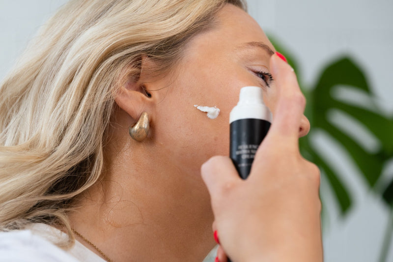 BEST SKINCARE ROUTINE FOR GLP-1 USERS: MORNING, EVENING, AND BODY - ElastiK° Skin