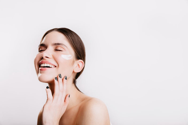 SKIN MAXXING: WHAT THE SCIENCE ACTUALLY SUPPORTS - ElastiK° Skin